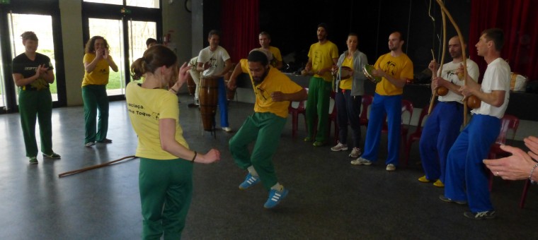 Capoeira  samba de roda pessan mars 2016.JPG