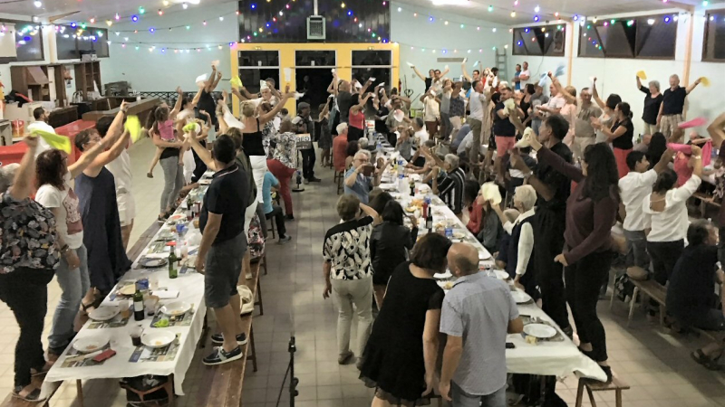 Les remerciements après une fête particulièrement réussie 