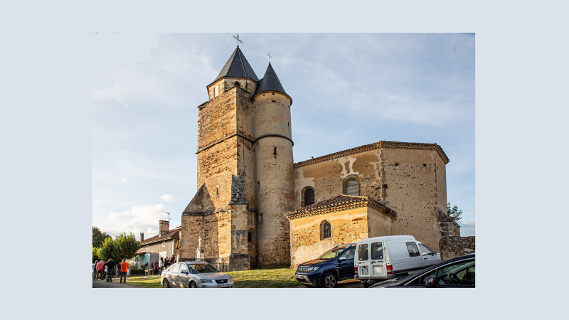 Une galerie d’exposition à l’emban de l’église de Perchède  