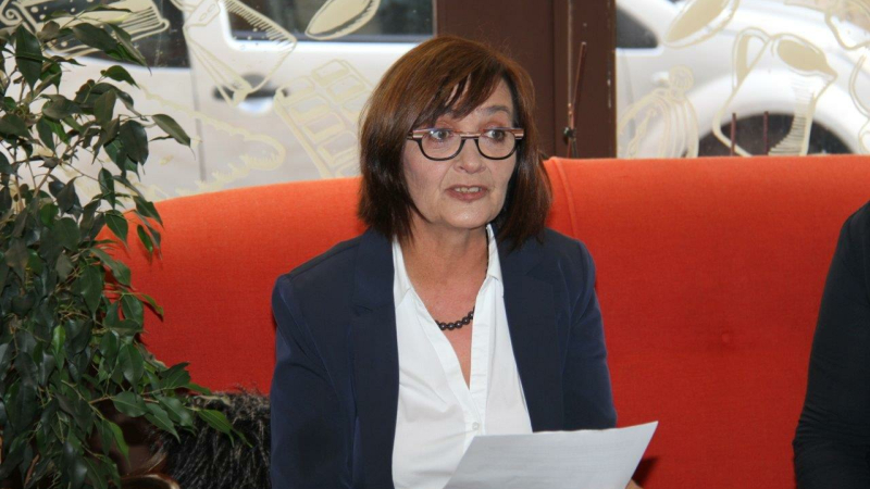 Elections municipales : Cécile Laurent officialise sa candidature