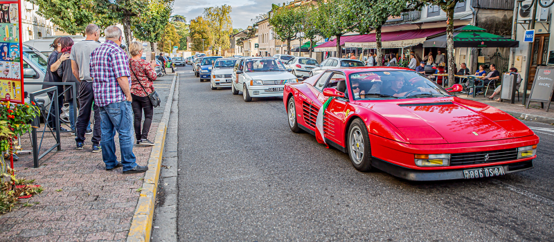 (2) Parade en ville pour le Classic Festival de Nogaro