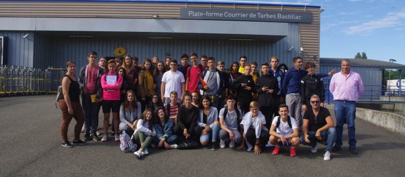 Les lycéens en visite à La Poste