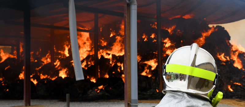 Un bâtiment agricole de 600 m2 détruit par les flammes