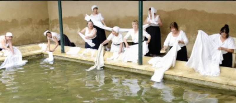 Jour de blanc au lavoir