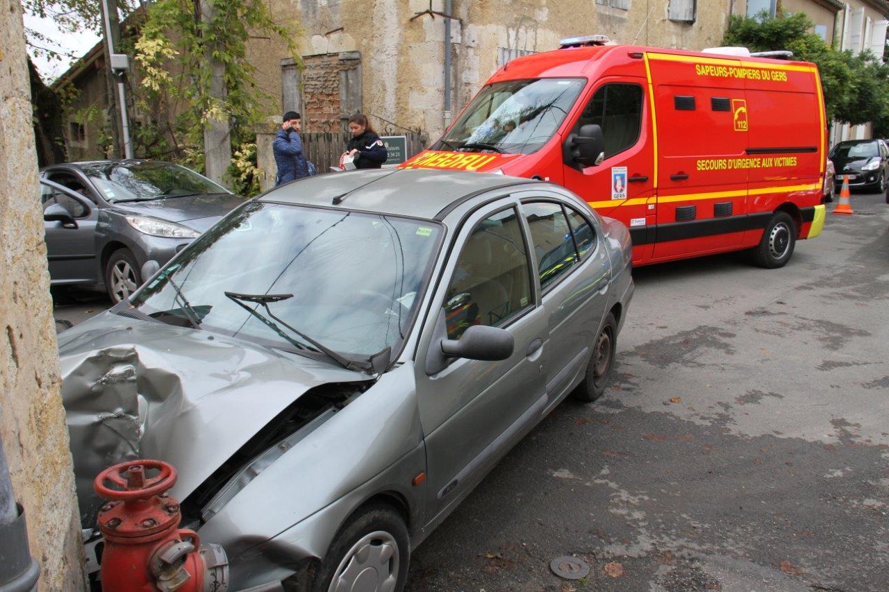 Accident matériel à Condom - Photo Marc Le Saux