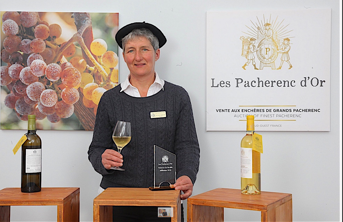 Véronique et Didier Terrade, vignerons à Maumusson Laguian remportent pour la première fois le 1 er prix pour leur barrique Photo Cave de Saint-Mont