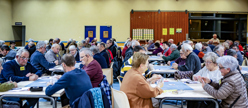 Concours de belote à Nogaro  