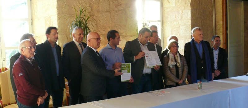 Session ordinaire de la Chambre d'agriculture : signature de la charte de bon voisinage