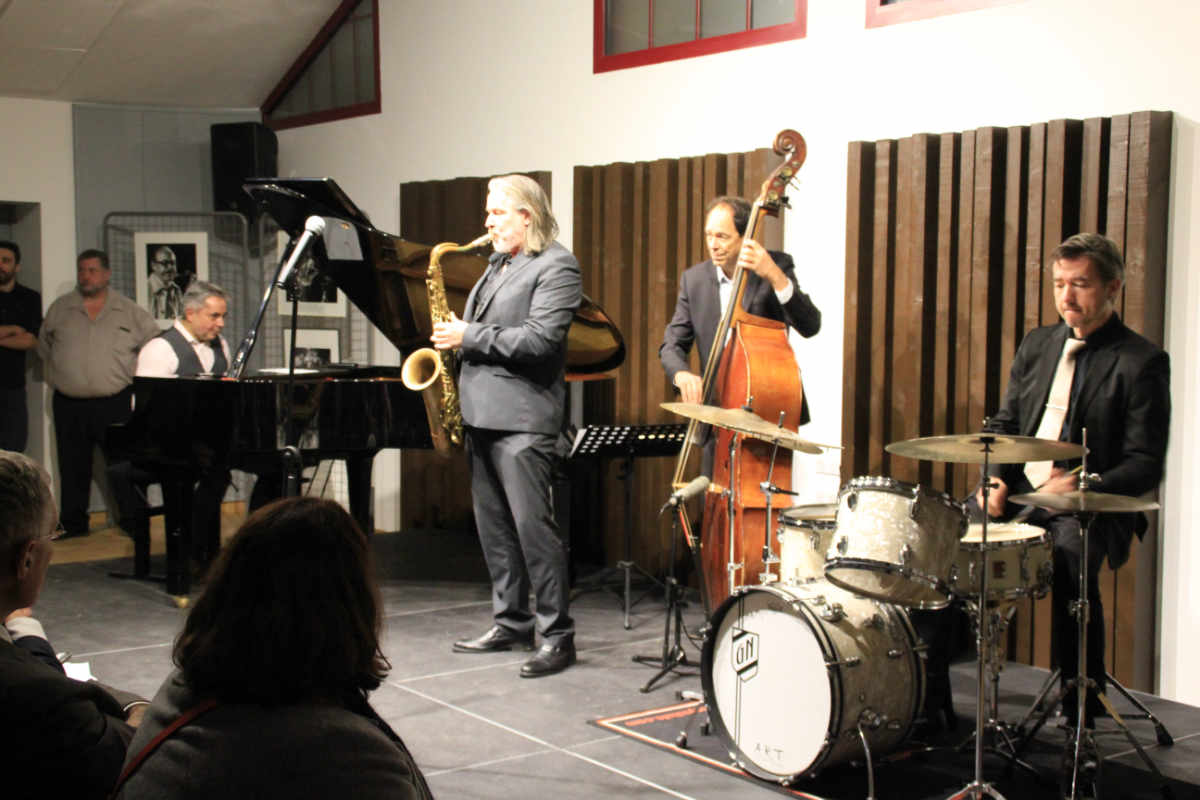 Le Paul Cheron Quartet a l'honneur d'être le premier ensemble musical à jouer à Tournan