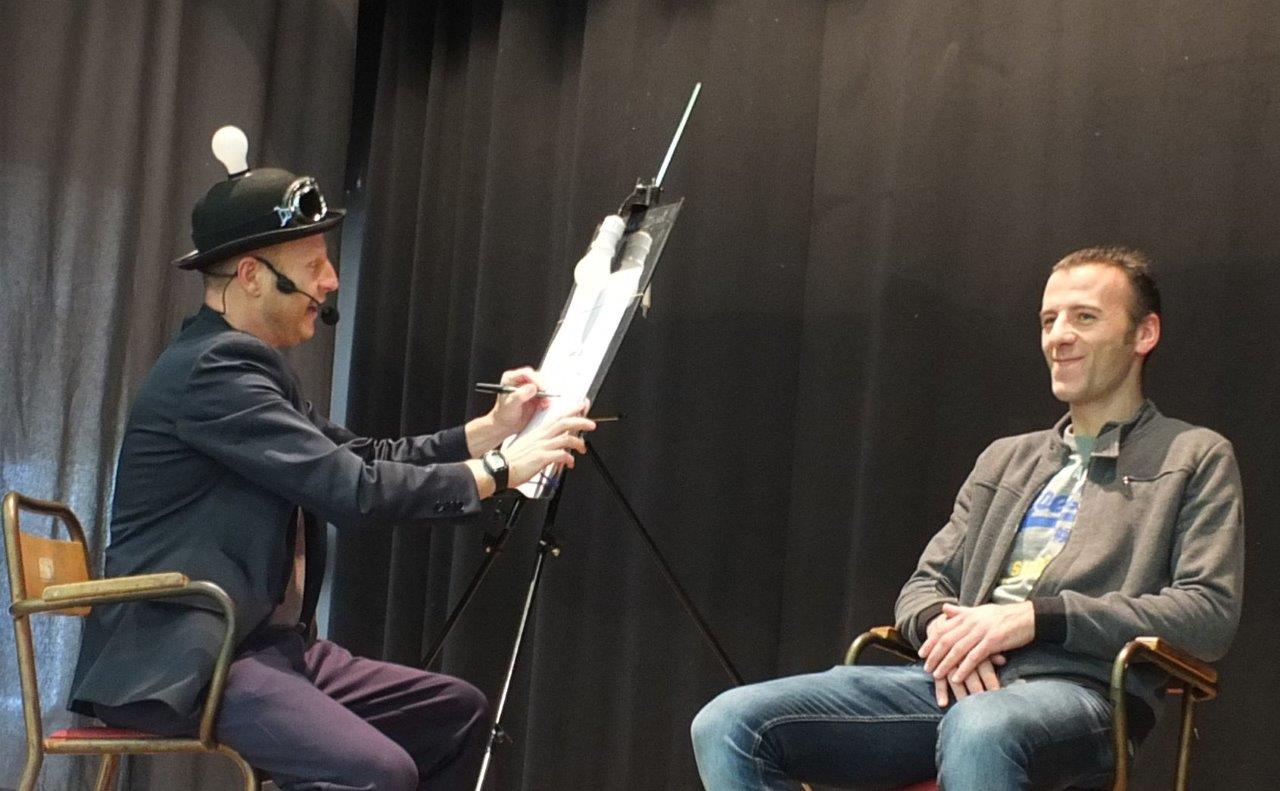  La caricature ne va pas durer plus de 4 minutes.