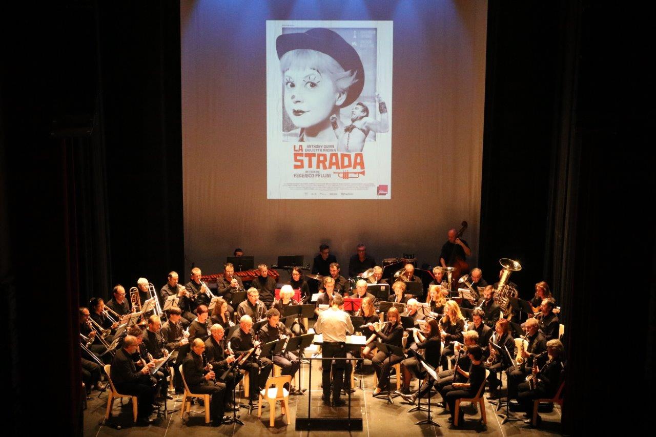 L’ensemble musical sous la direction de José Vicente Da Silva - Photos Marc Le Saux