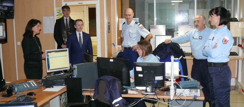 Catherine Séguin a rendu visite aux services de sécurité et de secours mobilisés durant la nuit de la Saint-Sylvestre