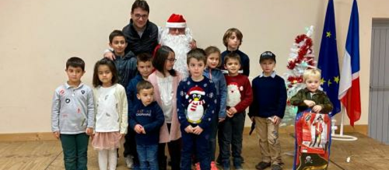 Le Père Noël fait des heureux à Roquebrune !