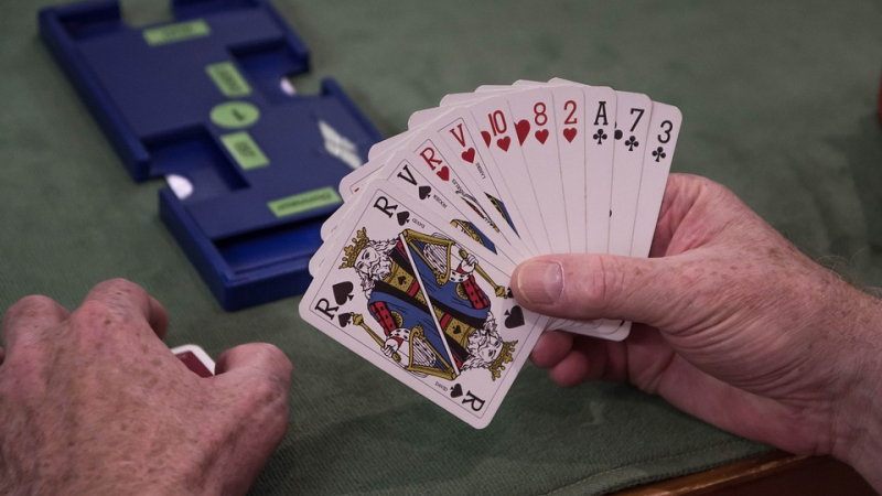 Le club de bridge vous invite