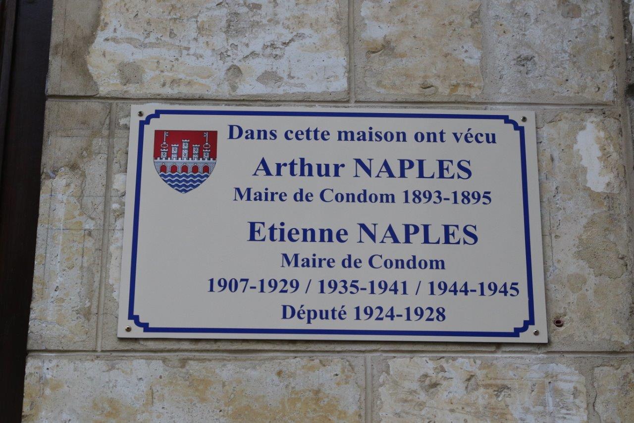Plaque souvenir - Photo Marc Le Saux