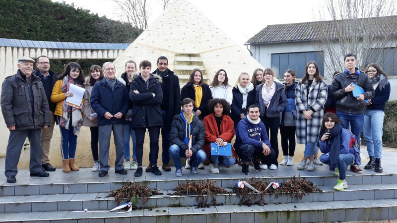 Ce sont 20 lycéens de Mirande qui ont découvert le mémorial de Pavie
