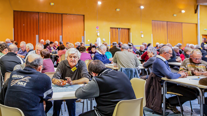 Concours de belote à Nogaro  