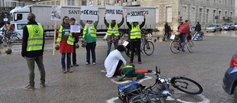 Action pour des aménagements sûrs pour les mobilités douces à Auch