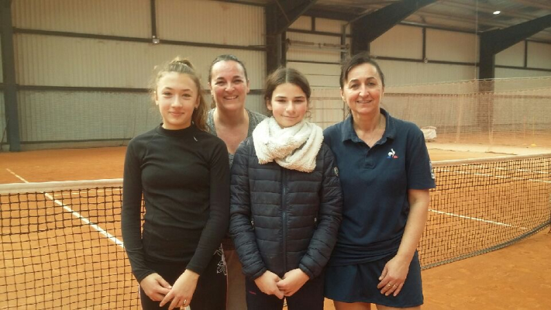 99 licenciés au Tennis club
