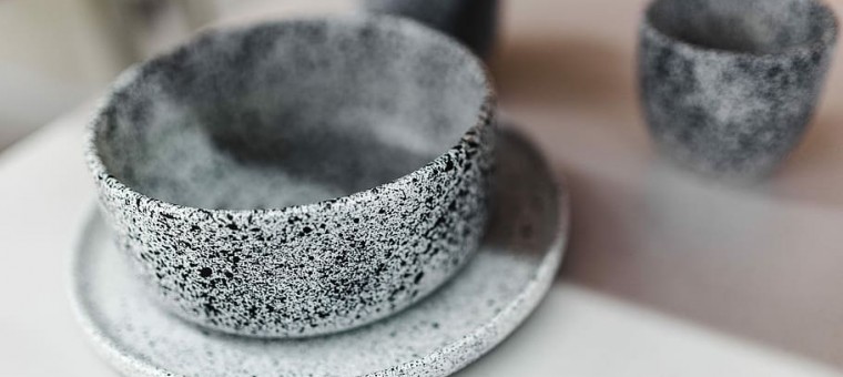 ceramic-pottery-dishes-dishware.jpg