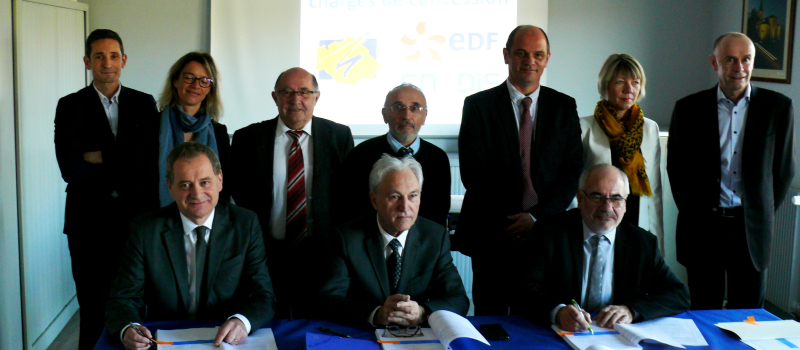 Signature du nouveau contrat entre le SDEG, EDF et ENEDIS