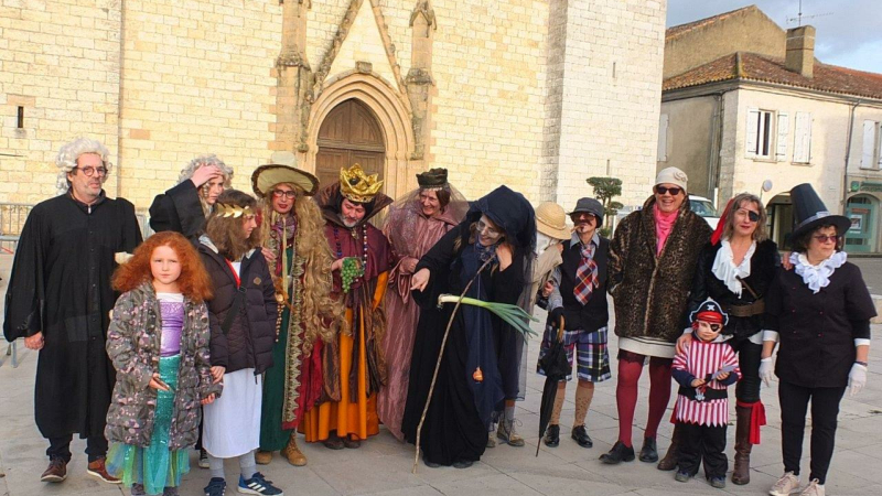 Monsieur Carnaval et sa fusée inter-sidérante 