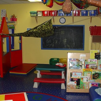 kindergarden-preschooler-room-playroom-play.jpg