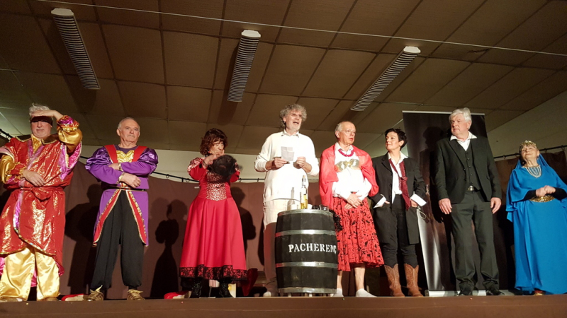 Un beau théâtre "La cave aux Fioles"