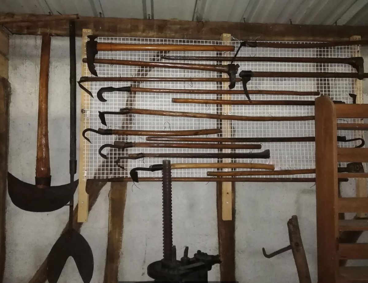 Divers outils anciens