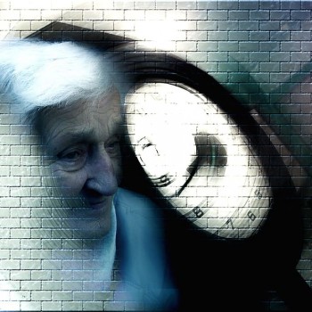 alzheimer-s-dementia-woman-old.jpg
