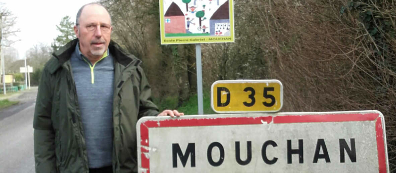 Il part seul en campagne