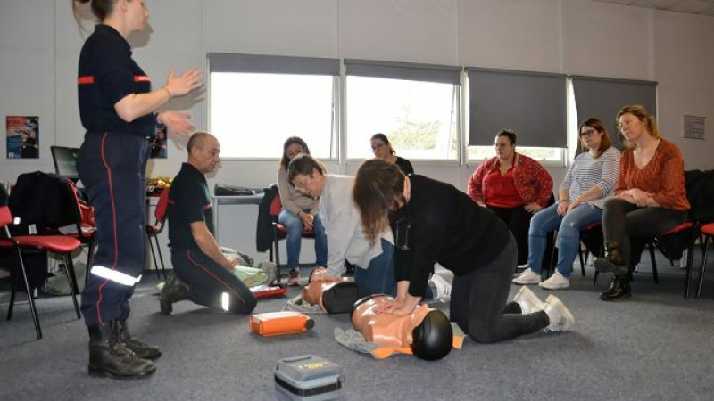 Formation de secourisme:10 femmes gagnantes du jeu concours lancé par le SDIS