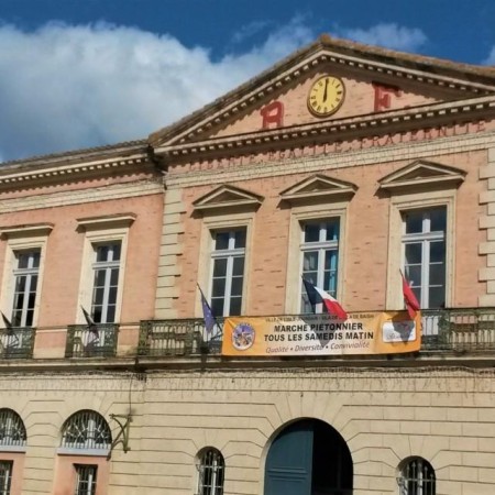Mairie L'Isle-Jourdain - Photo MB 2.jpg