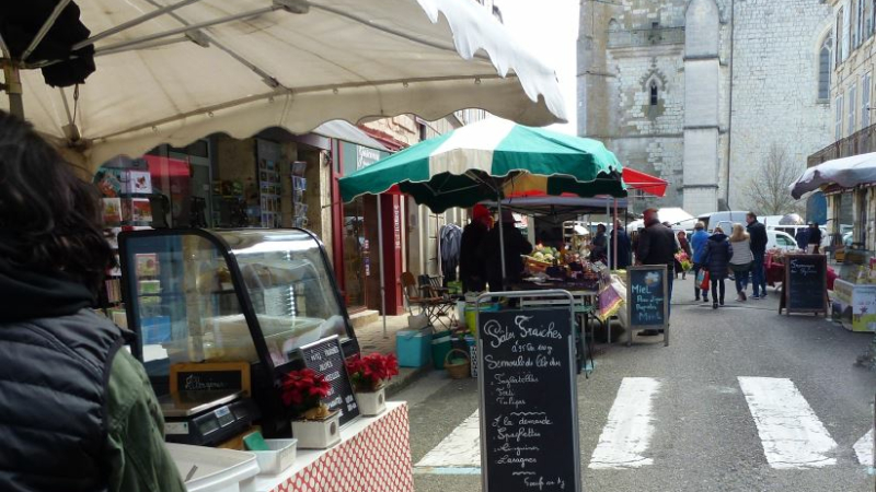 Adaptez mais maintenez les marchés de plein air !