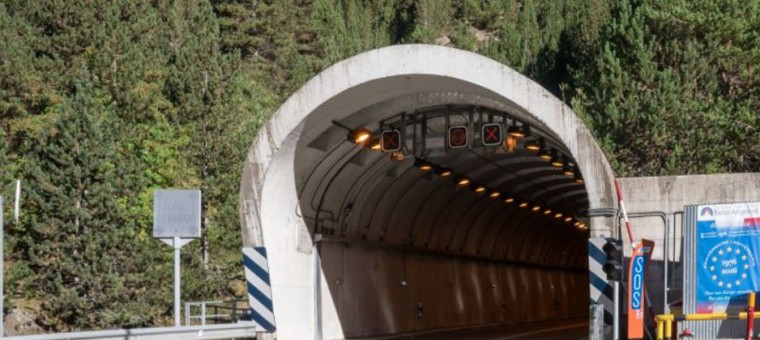 bielsa tunnel.JPG