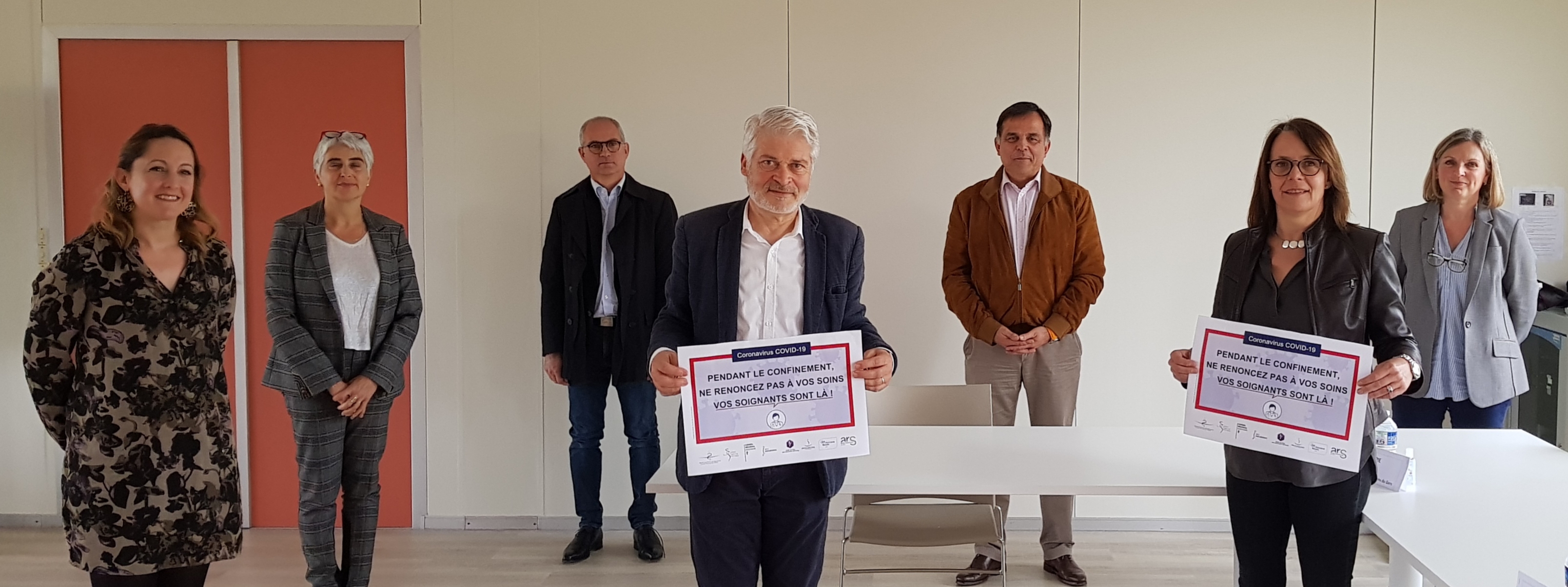 Ont participé à la conférence de presse : Bernard Servaud, directeur de la CPAM du Gers, Dr Rodde, médecin conseil chef de service de l’échelon local du service médical, Jean-Michel Blay, délégué départemental de l’ARS Occitanie, Dr Cancio, présidente du Conseil de l’ordre des médecins du Gers, Thierry Tapie, président du Conseil de l'ordre des pharmaciens du Gers, Julie Ribet, vice- présidente du Conseil de l’ordre des infirmiers du Gers, Kathleen Lebreton, présidente du Conseil de l’ordre des masseurs-kinésithérapeutes du Gers.