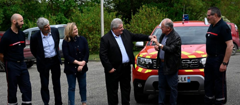 Dotation en véhicule et matériel au centre de secours