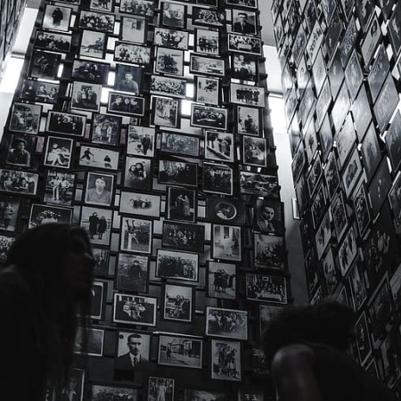 portraits-holocaust-memories-photowall.jpg