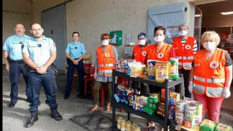 Collecte des gendarmes au profit de La Croix Rouge