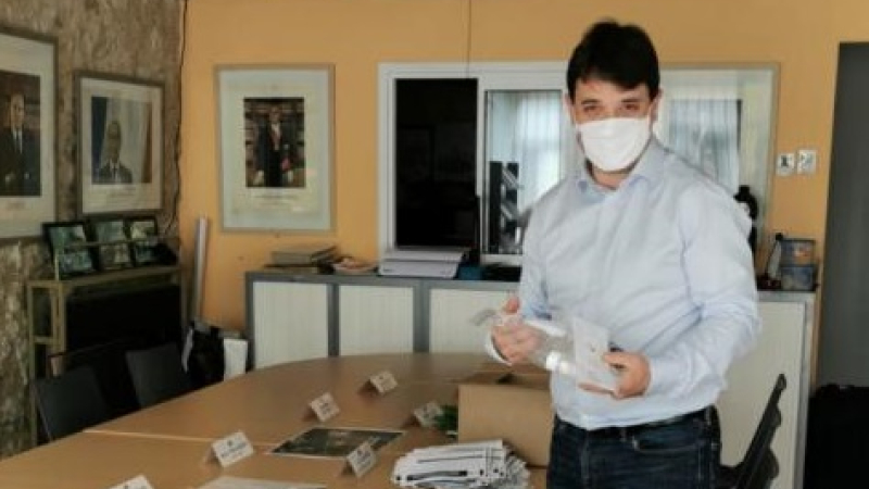 Roquebrune : des masques pour tous !