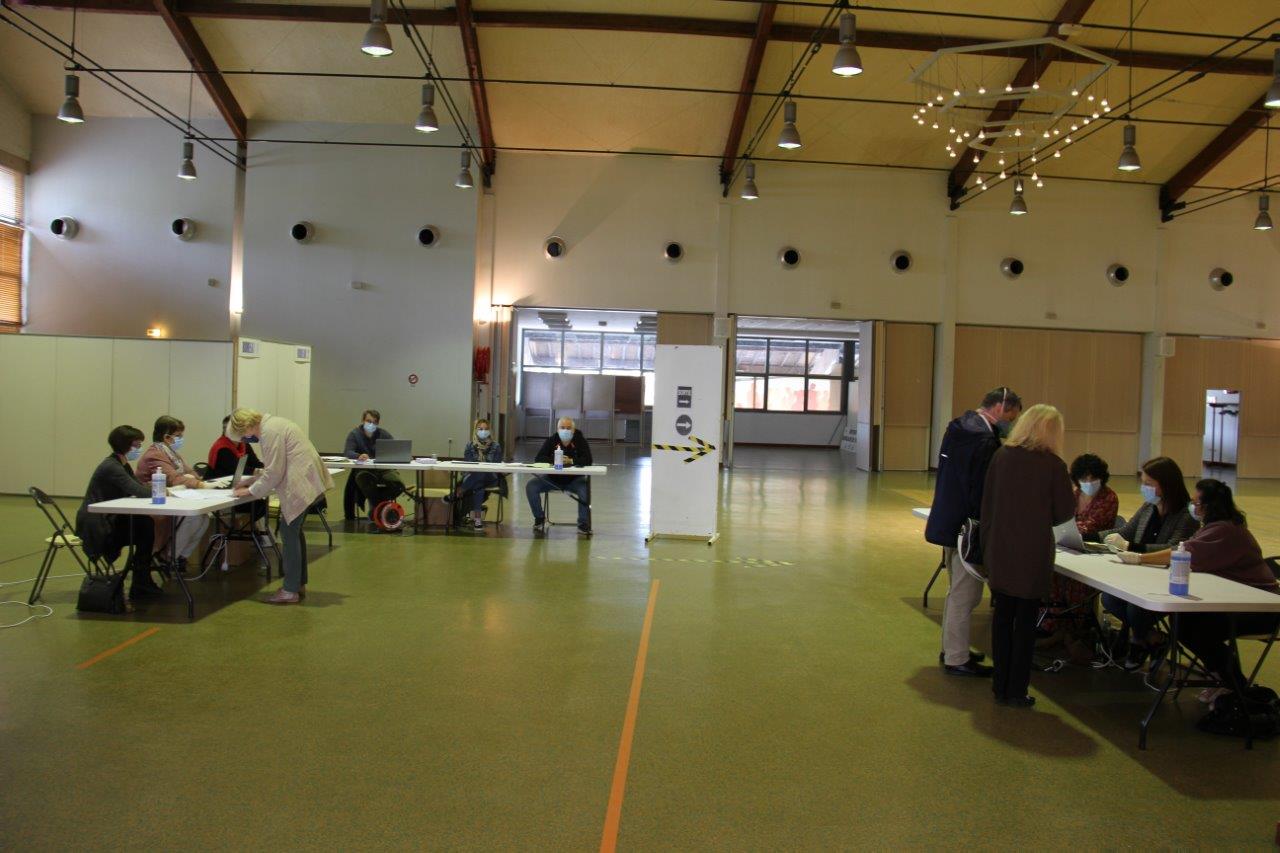 Salle Pierre de Montesquiou, là aussi, les consignes sont respectées, distanciation de mise - Photo MLS