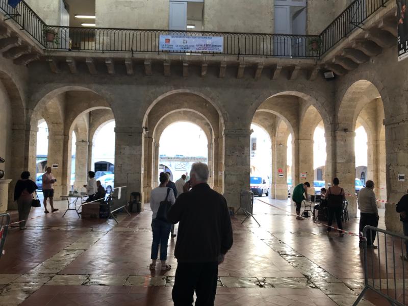 Première distribution,  le vendredi 29 mai, 