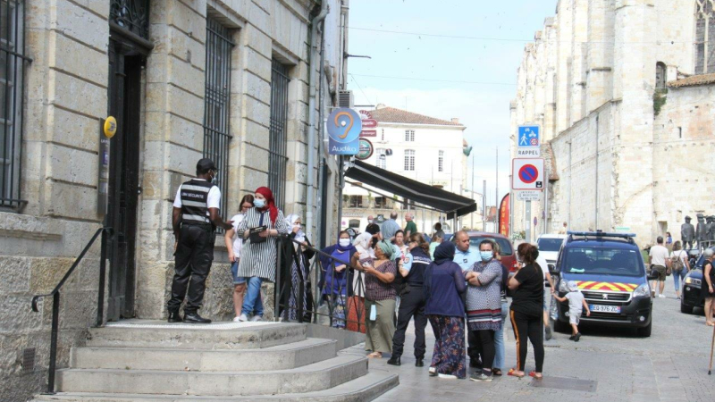 Des embrouilles à La Poste de Condom