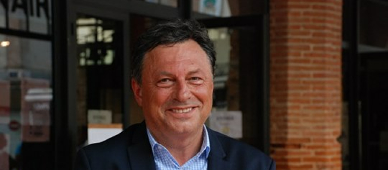 Eric Bizard demande des excuses pour des propos "inappropriés"