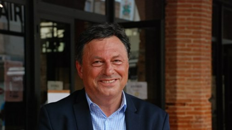 Eric Bizard demande des excuses pour des propos "inappropriés"