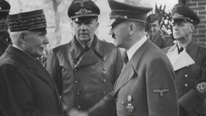 Une hystérie anti-communiste alimente le révisionnisme historique en France 
