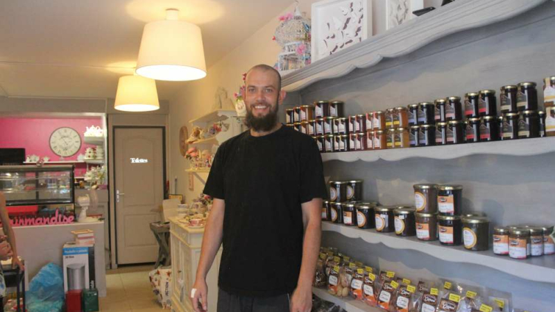 Un Salon de thé  vient de s'ouvrir