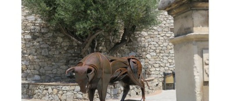 Enfin, un toro à Vic... une œuvre d'Emmanuel Kieffer