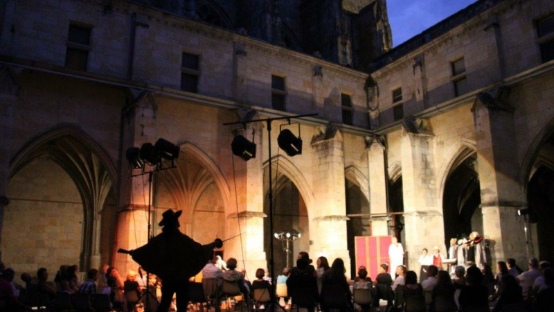 En scène : Place aux artistes 