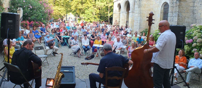 Jazz manouche dans le parc du château
